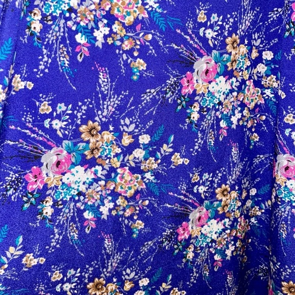 Ali & Kris Floral Maxi Dress with V-Neck Size M - Picture 4 of 5